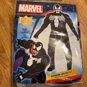 Adult Marvel Venom Muscle Halloween Costume